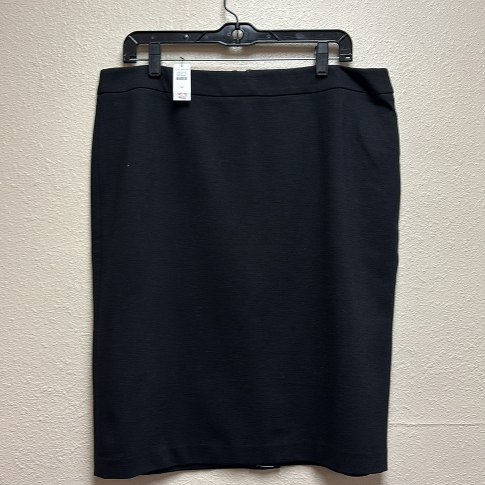 Talbots Black womans Pencil Skirt Size 14 NWT woman's